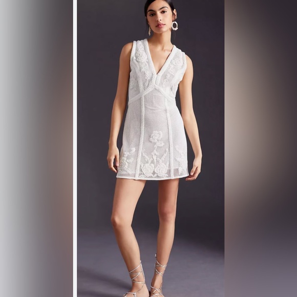 Anthropoligie x Not So Serious by Pallavi Mohan Deep-V Mini Dress Size Medium - Picture 1 of 11